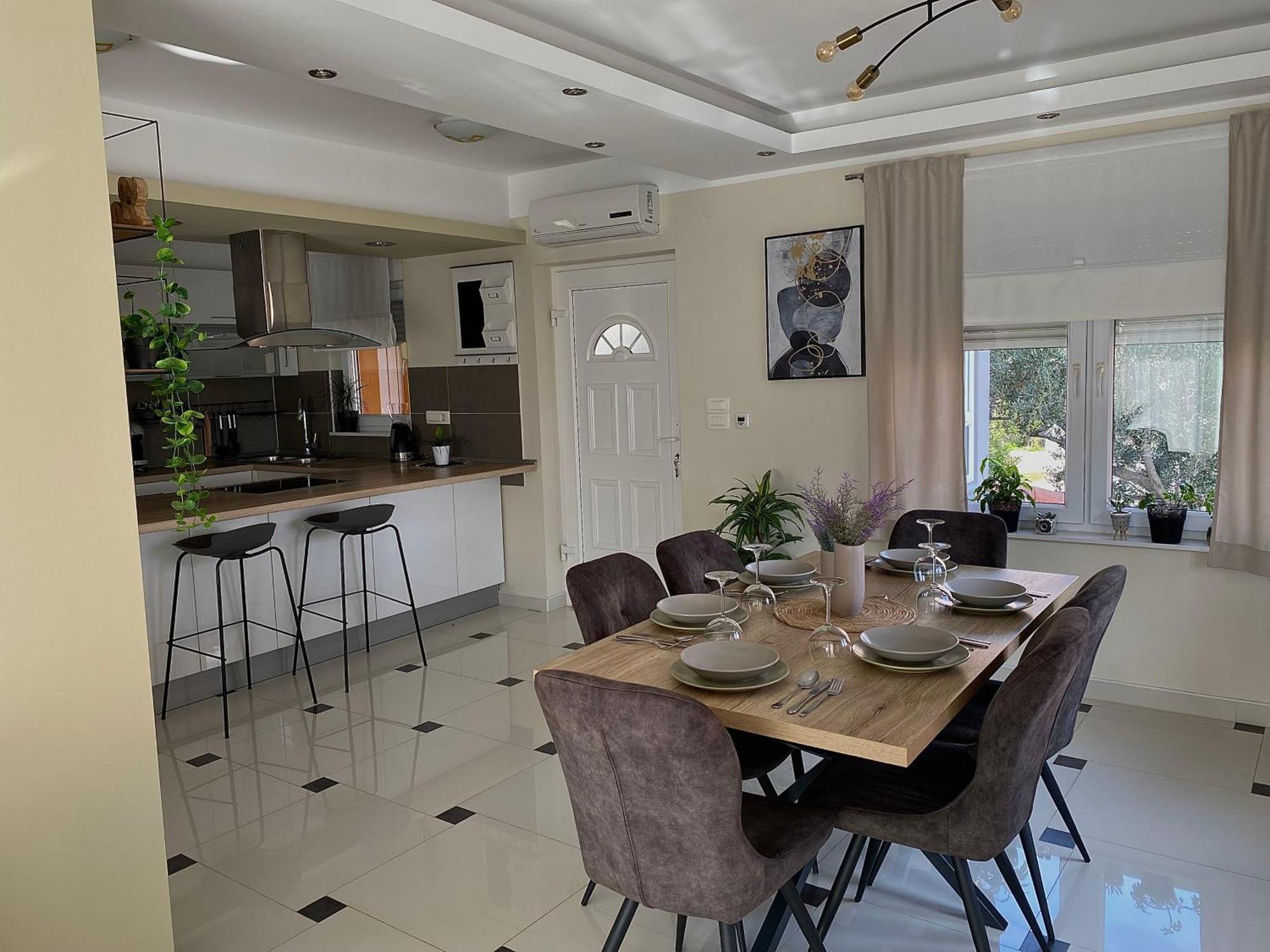 Apartman Sparky Hotell Trogir Exteriör bild