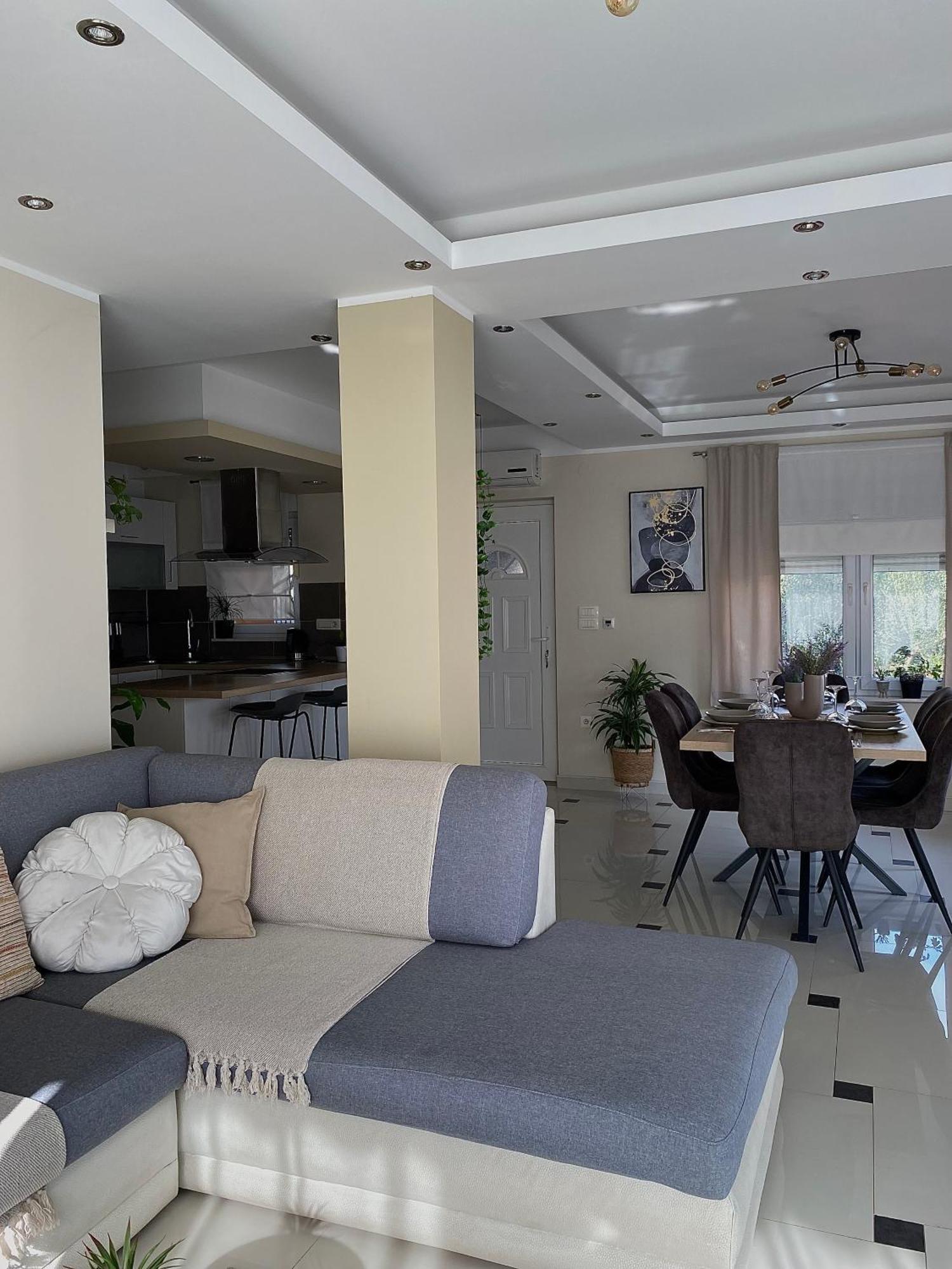 Apartman Sparky Hotell Trogir Exteriör bild